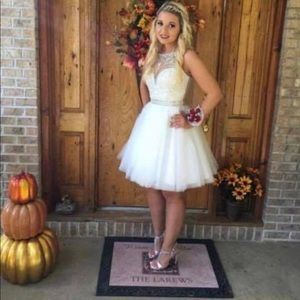 Sherri Hill White Prom Dress